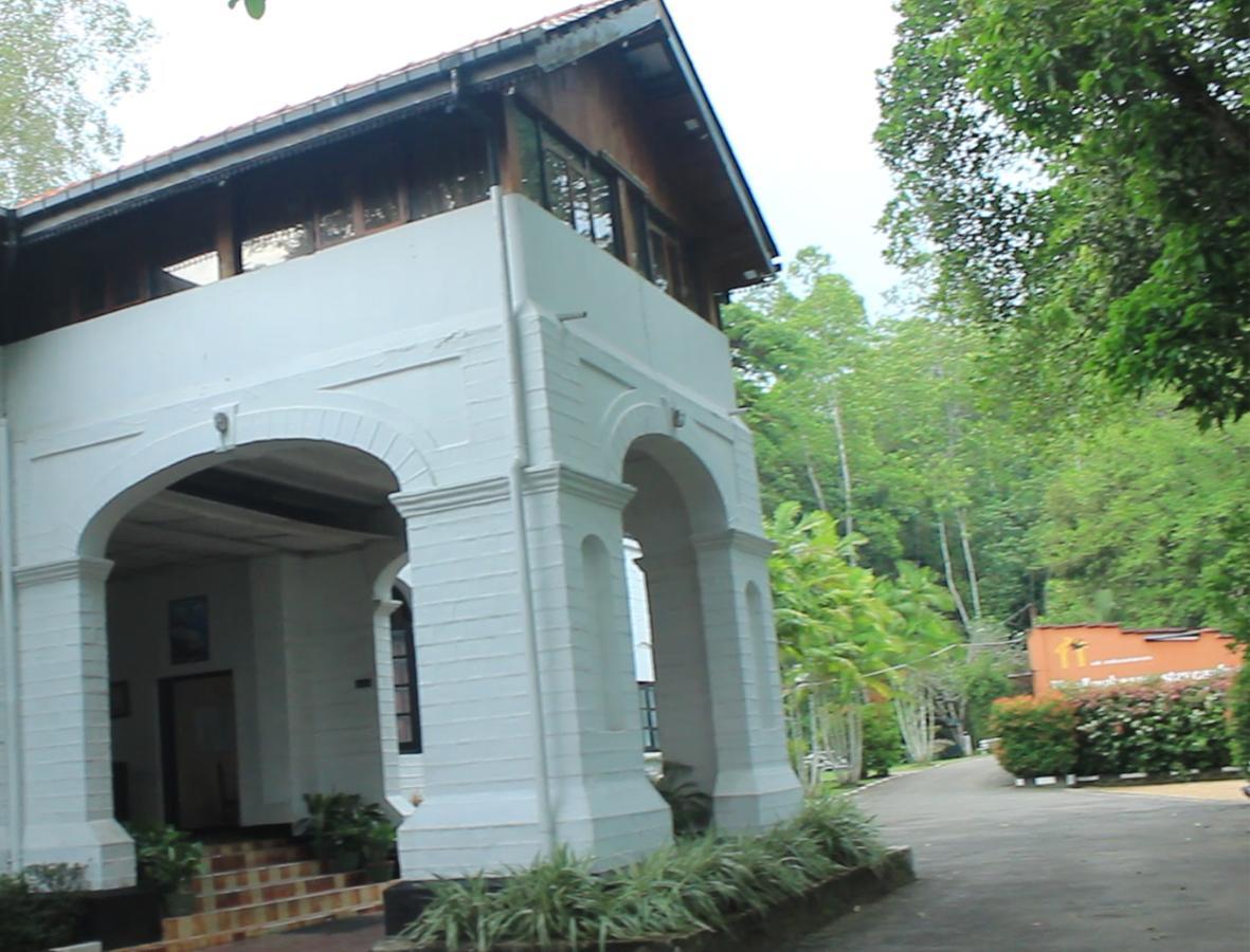 فندق Ratnapura Rest House المظهر الخارجي الصورة